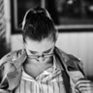 Meet your Posher, Zoe